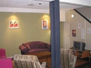 The Melbourne Connection Travellers Hostel Dış mekan fotoğraf